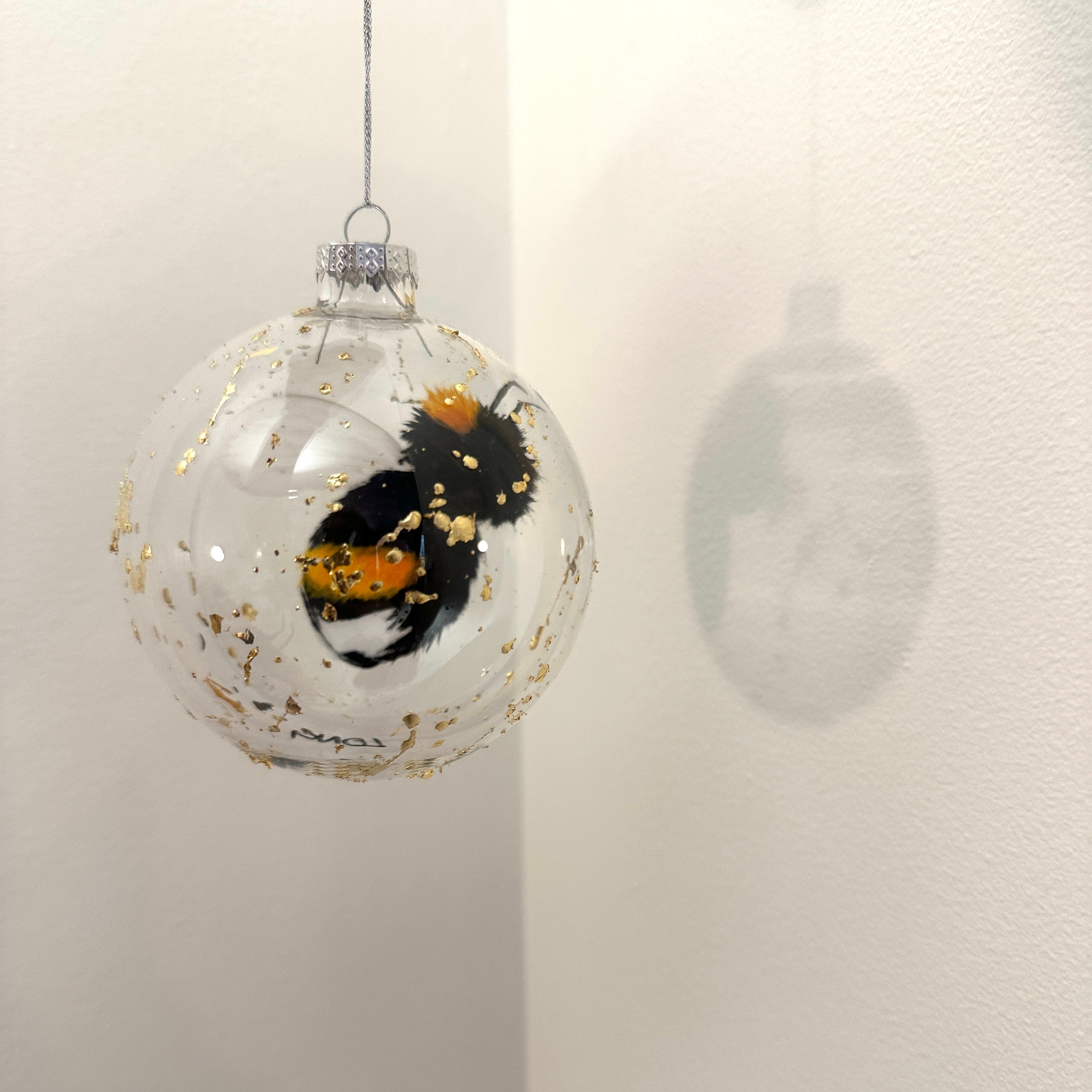 BEE BAUBLE - Gold Leaf splats