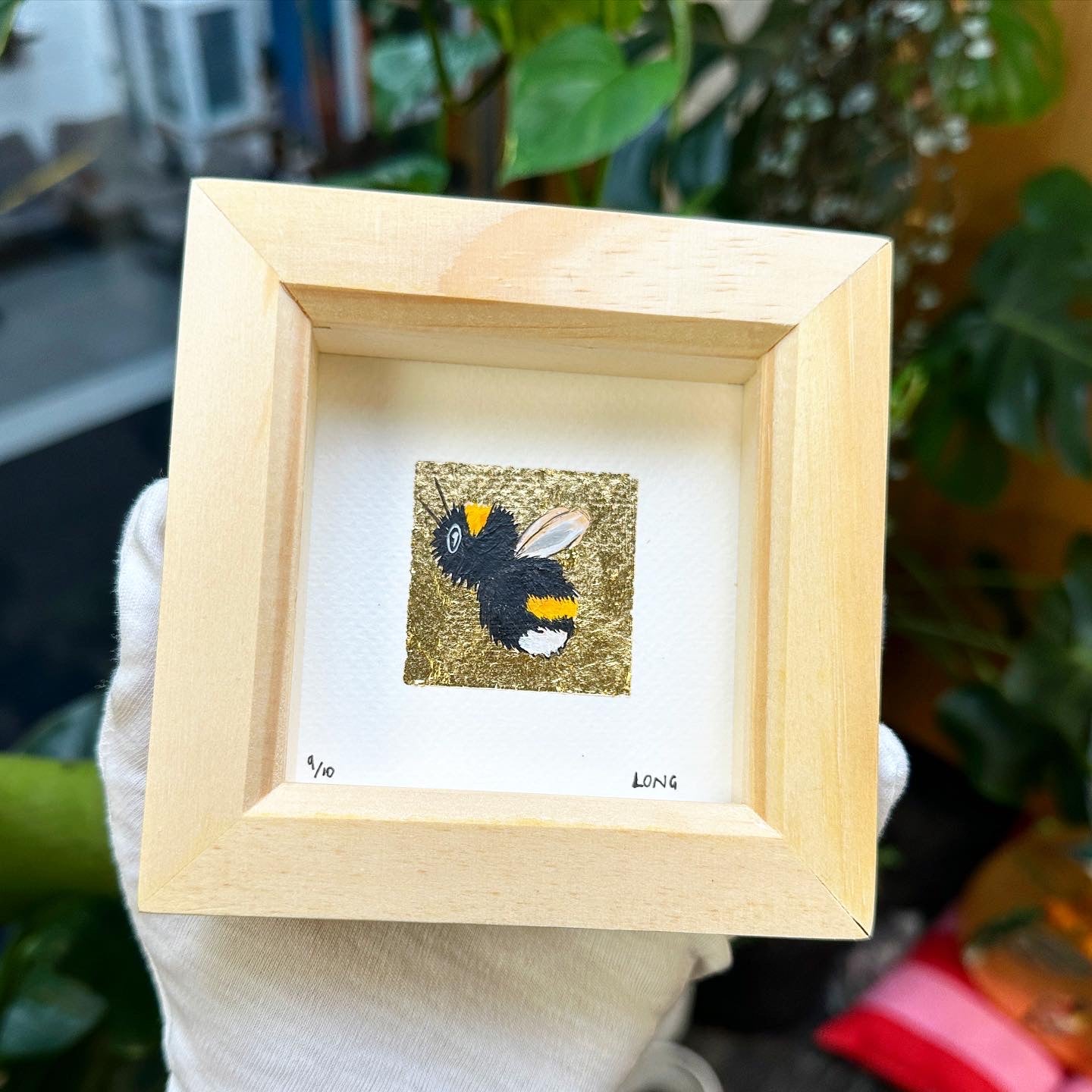 9/10 23CT GOLD LEAF TINY BEE