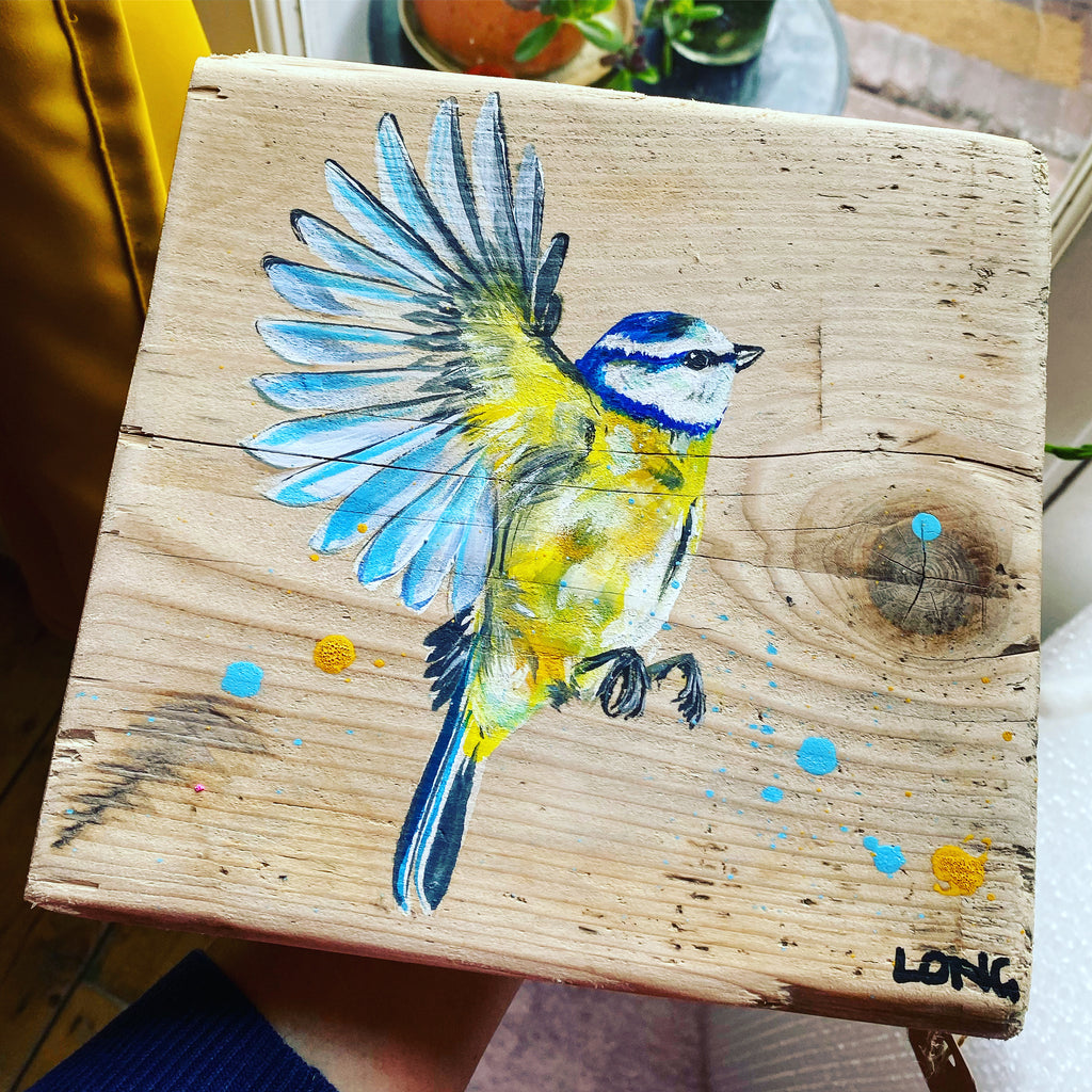 BLUETIT on scaffolding board - gold chain